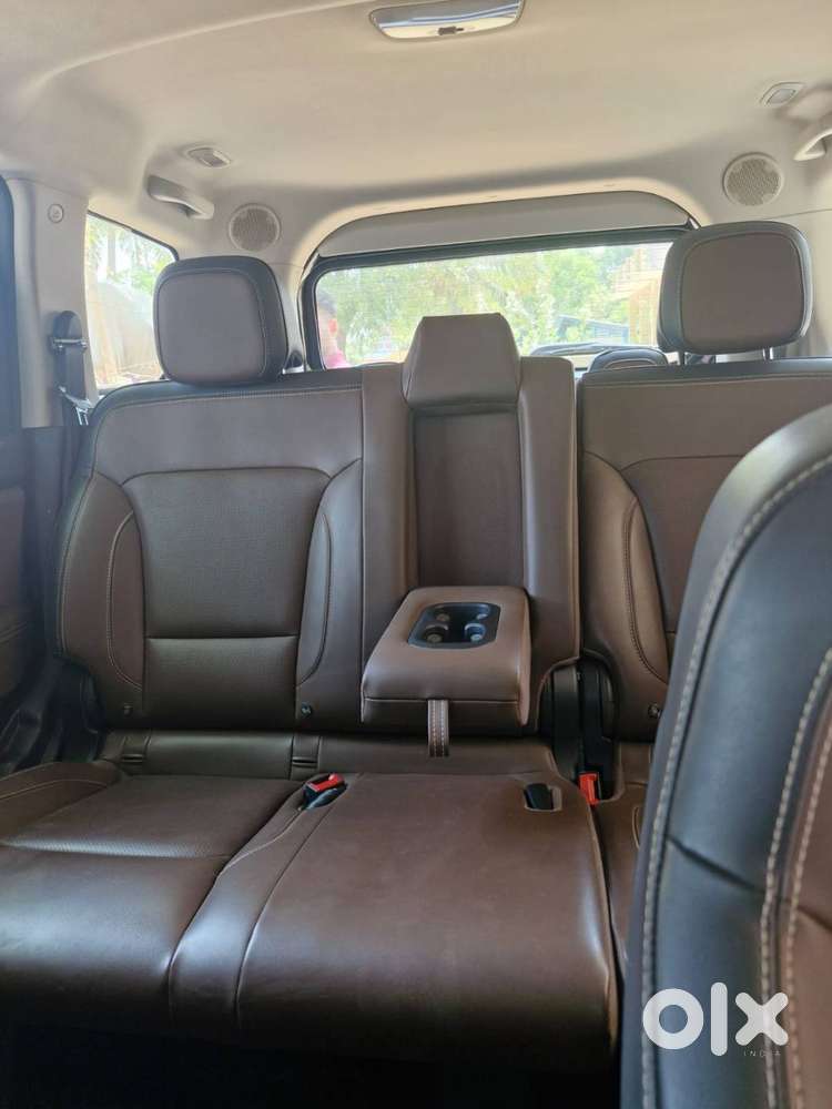 Mahindra Scorpio N Handled By Professional Driver