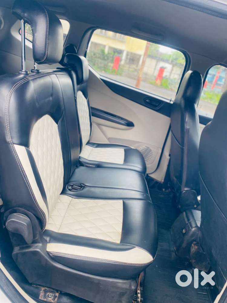 Renault Triber Rxt, 2022, Petrol