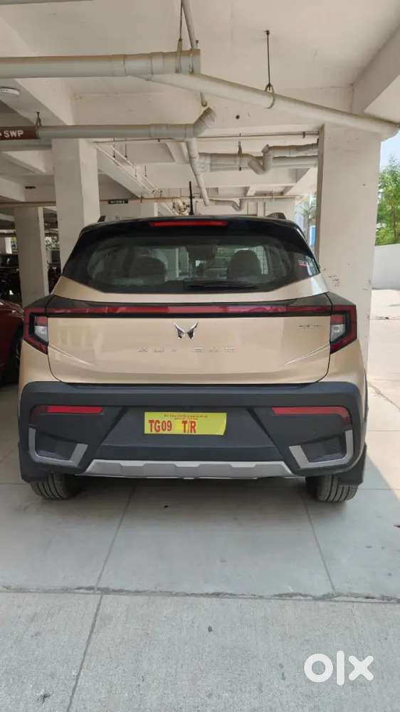 Mahindra Xuv 3xo 2024 Petrol Well Maintained