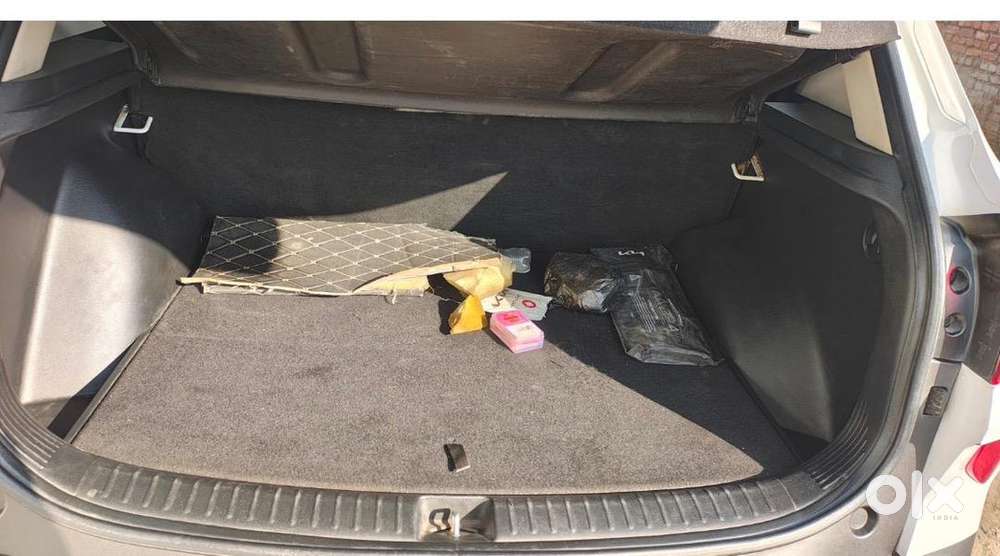 Kia Sonet 23 Petrol 45000 Km Driven