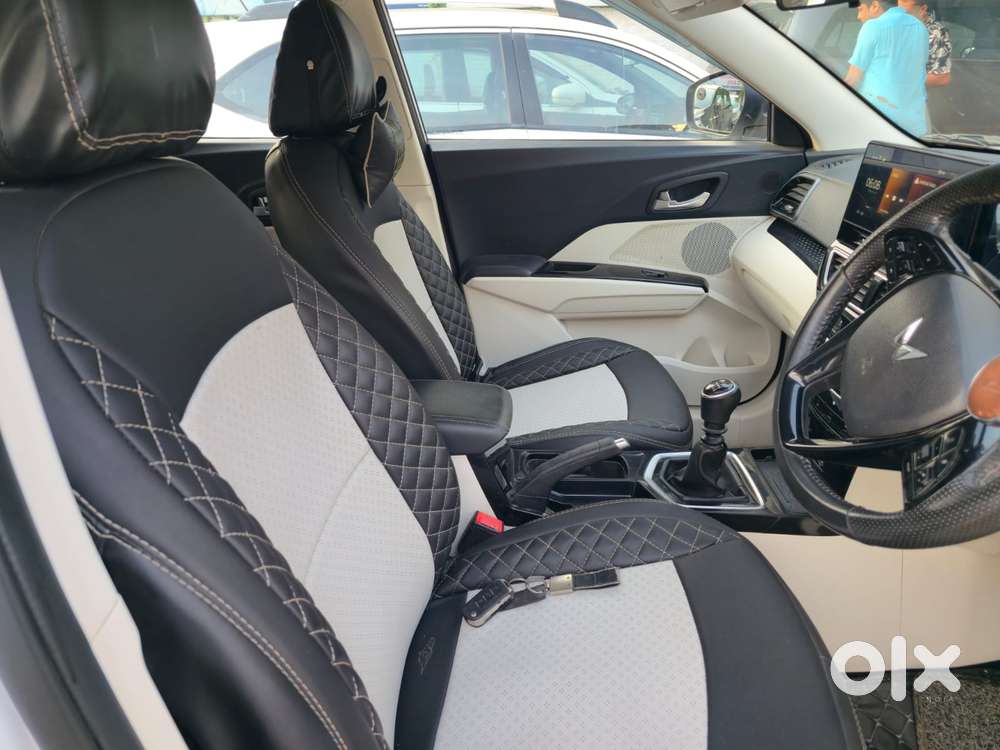 Mahindra Xuv 3xo Ax5 Pm Mt, 2023, Petrol
