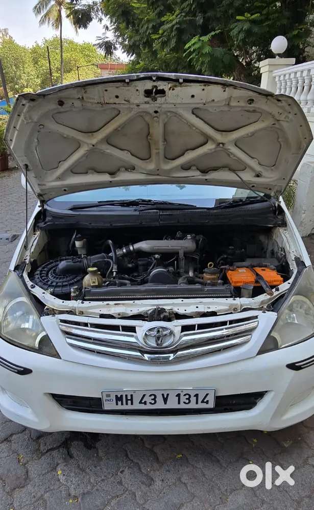 Toyota Innova 2.5g Variant Good Condition