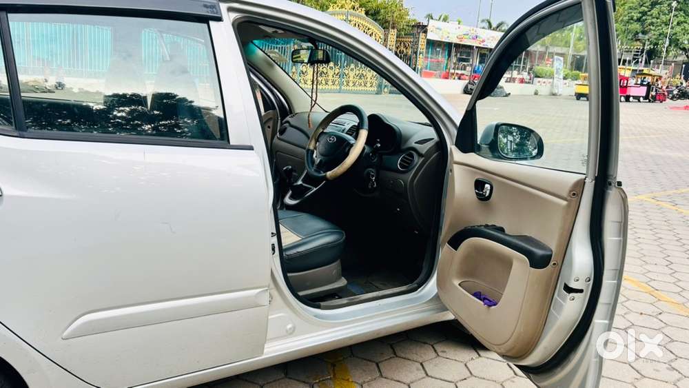 Hyundai I10 Sportz Petrol 2011