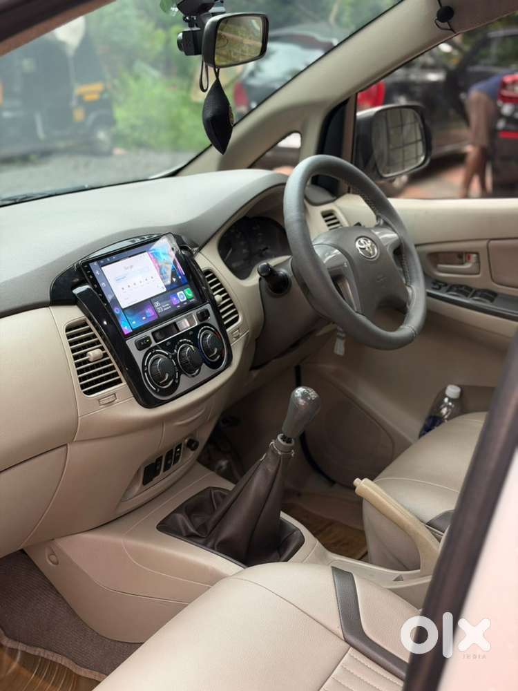 Toyota Innova Diesel 2014