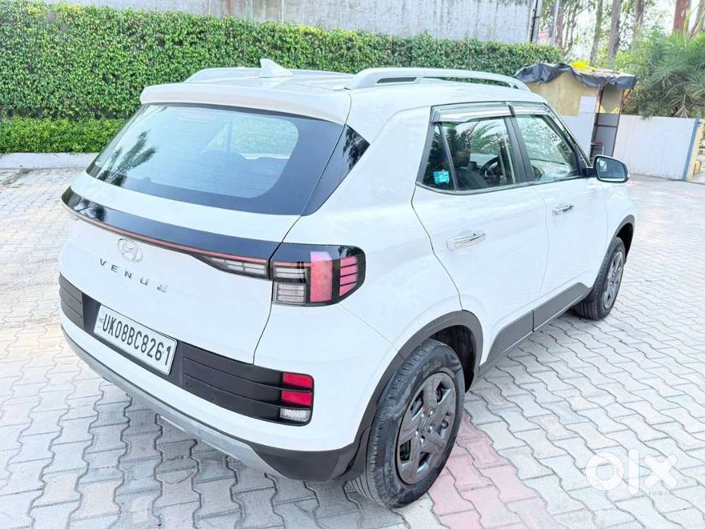 Hyundai Venue 1.2 S (o), 2023, Petrol