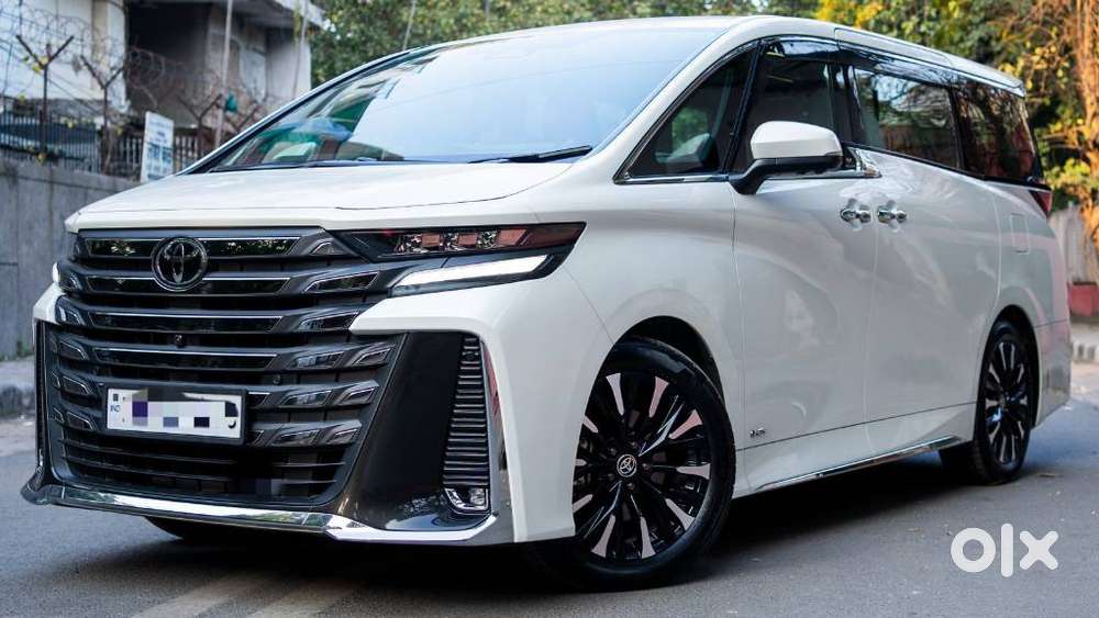 Toyota Vellfire Vip – Executive Lounge, 2024, Petrol