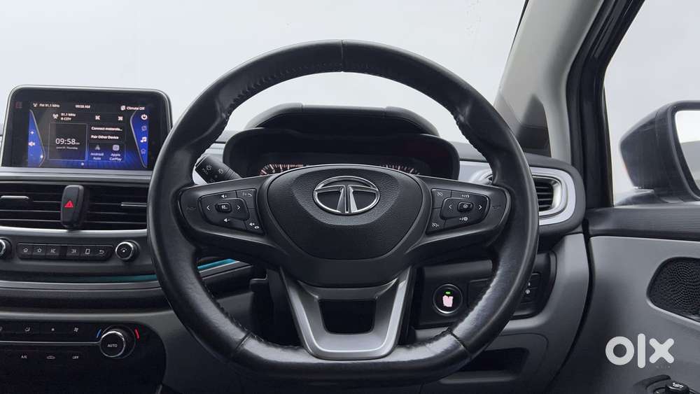 Tata Altroz Xz, 2020, Petrol