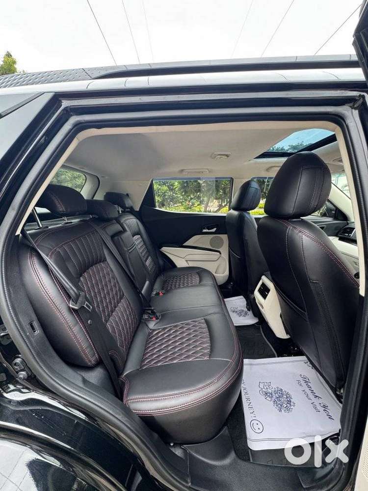 Mahindra Xuv 3xo Ax5 Ds Mt, 2025, Diesel