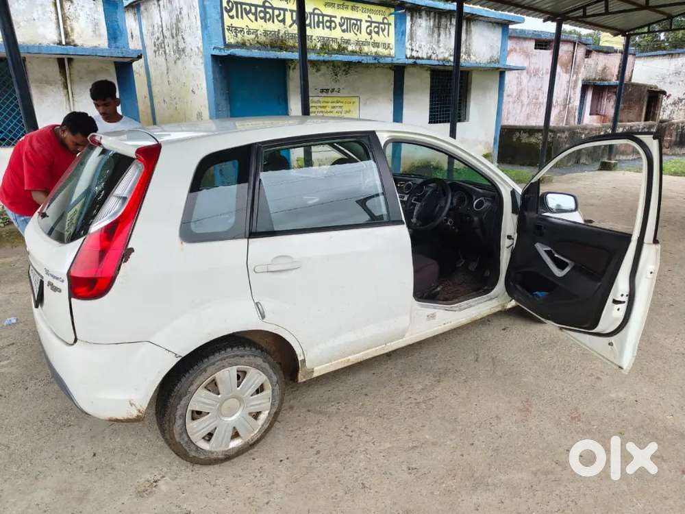 Ford Figo Petrol 2011 /7 Wa Mahkna Ha Hai  Gadi Mea Koi Bhi Prablam