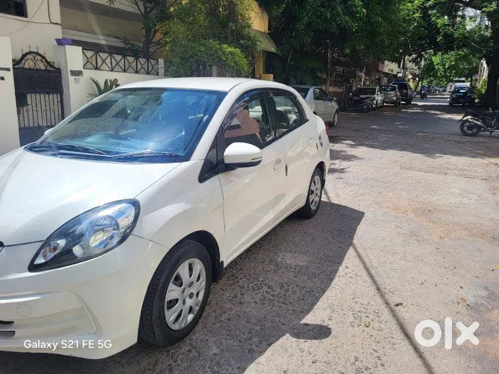 Only 17,000 Kms Honda Amaze Sx Petrol 2016