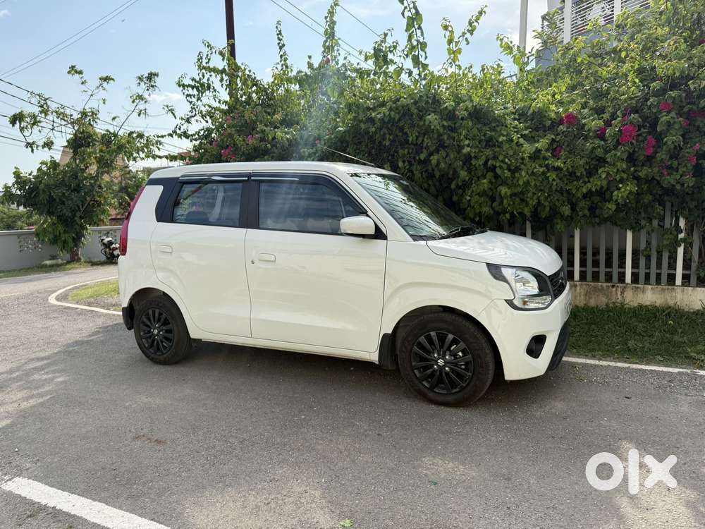 Maruti Suzuki Wagon R Zxi Automatic, 2025, Petrol