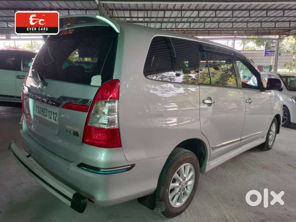 Toyota Innova 2.5 Vx 7 Seater Bs Iv, 2014, Diesel