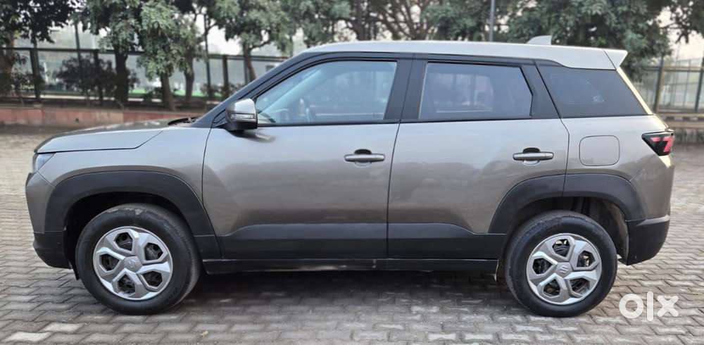Maruti Suzuki Brezza 1.5 Vxi Cng, 2023, Cng & Hybrids