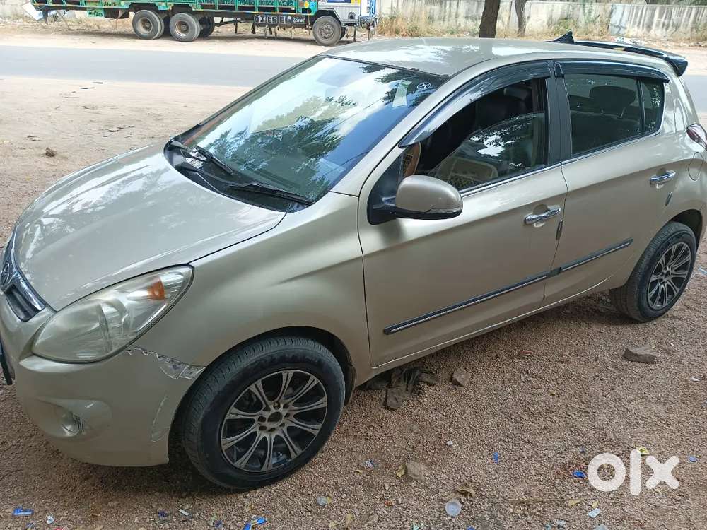 Hyundai I20 2010 Cng & Hybrids 111000 Km Driven