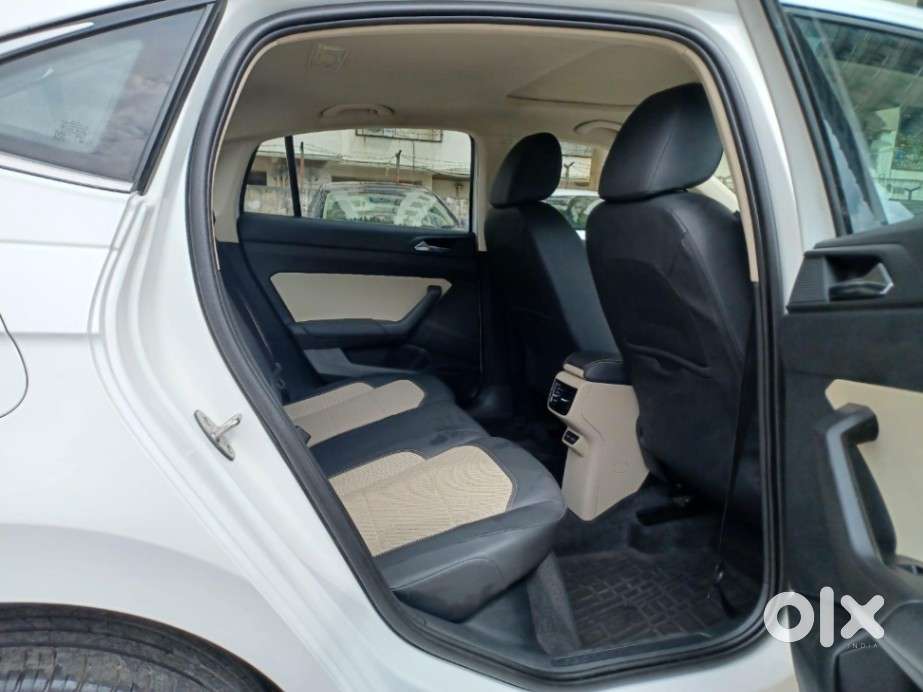 Skoda Slavia Style 1.0l Tsi Mt, 2022, Petrol