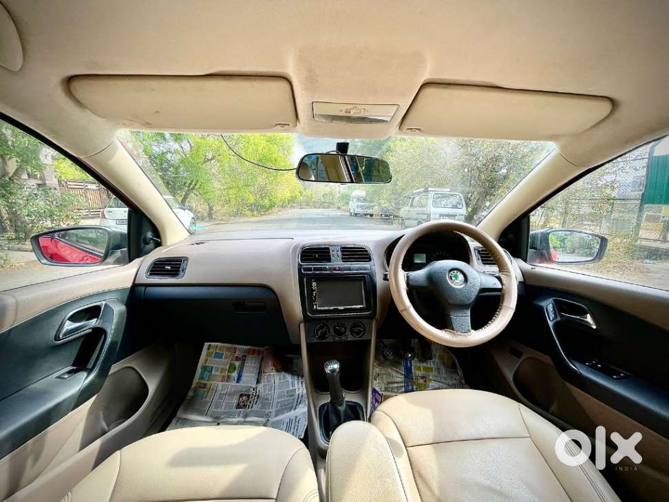 Skoda Rapid 2011-2013 1.6 Mpi Ambition, 2012, Petrol
