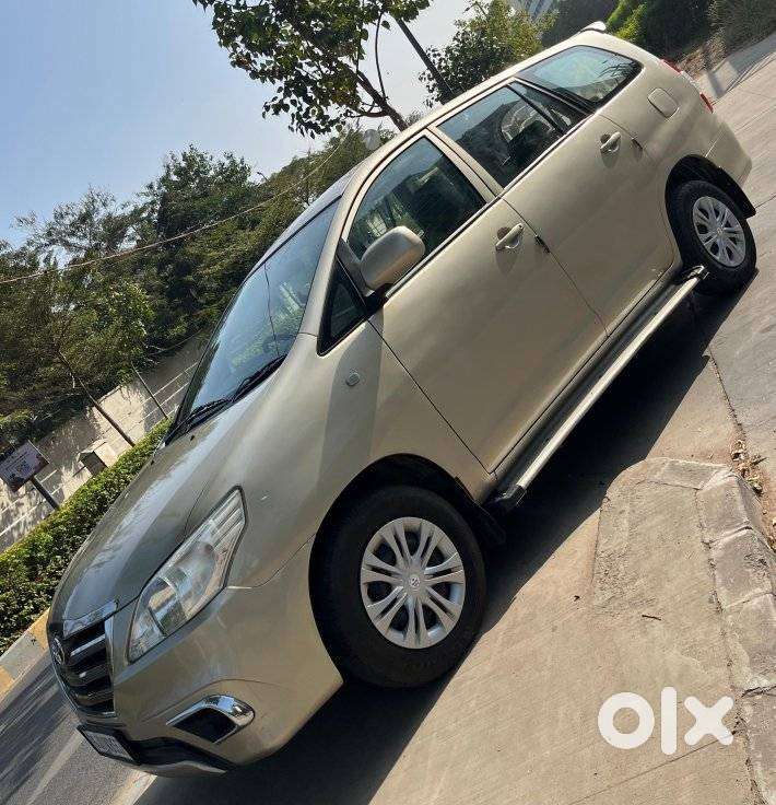 Toyota Innova 2.5 G (diesel) 8 Seater, 2009, Diesel