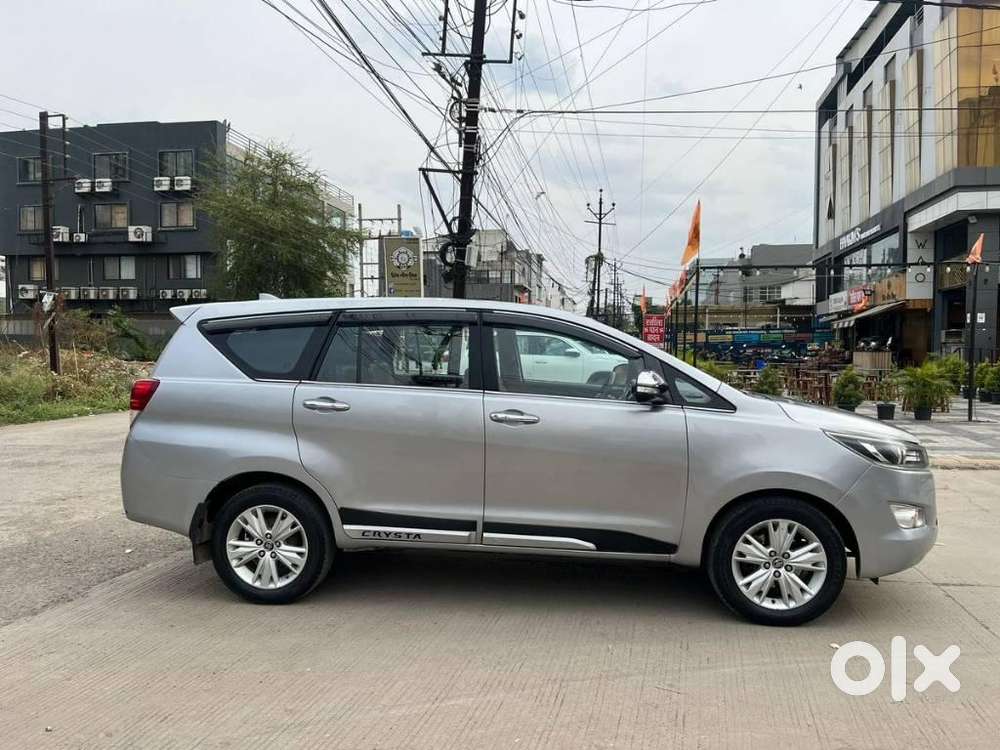 Toyota Innova Crysta 2.7 Zx At, 2016, Diesel