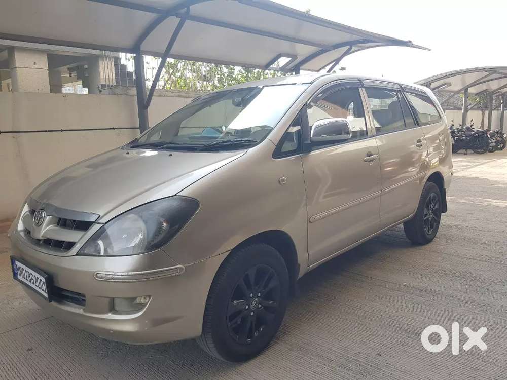 Toyota Innova 2.5-g