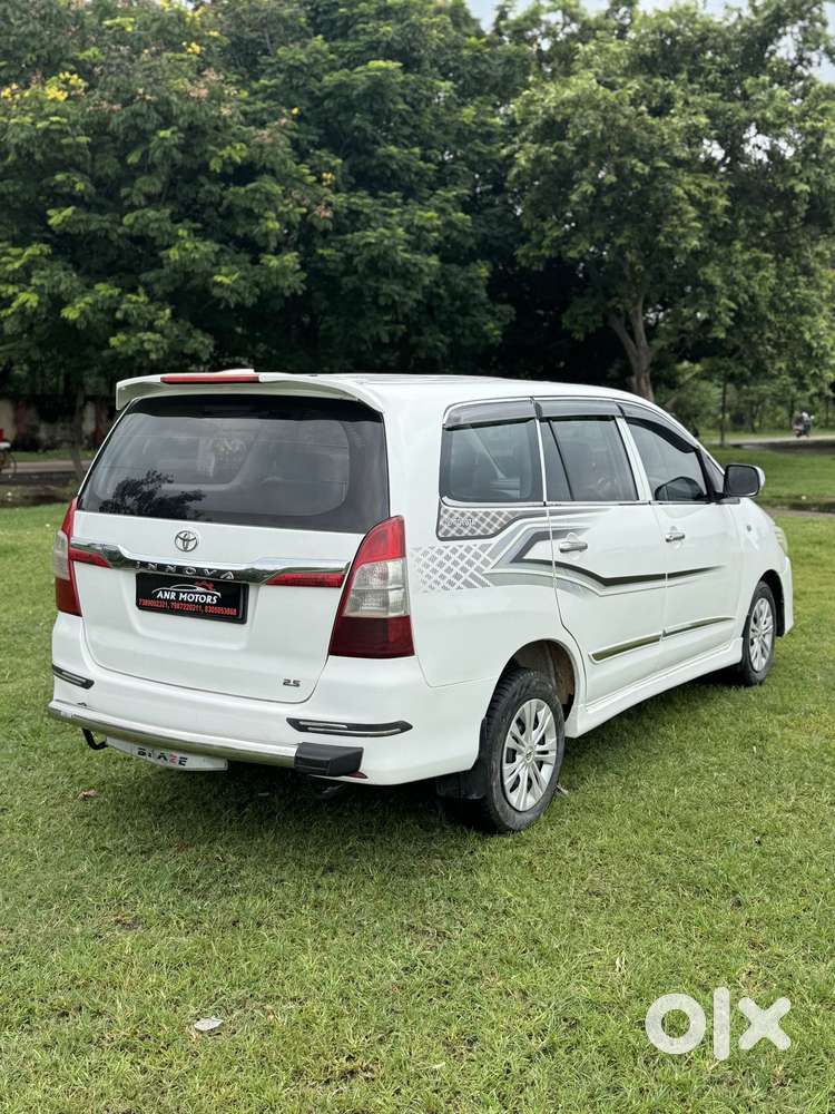 Toyota Innova 2.5 G (diesel) 8 Seater, 2016, Diesel