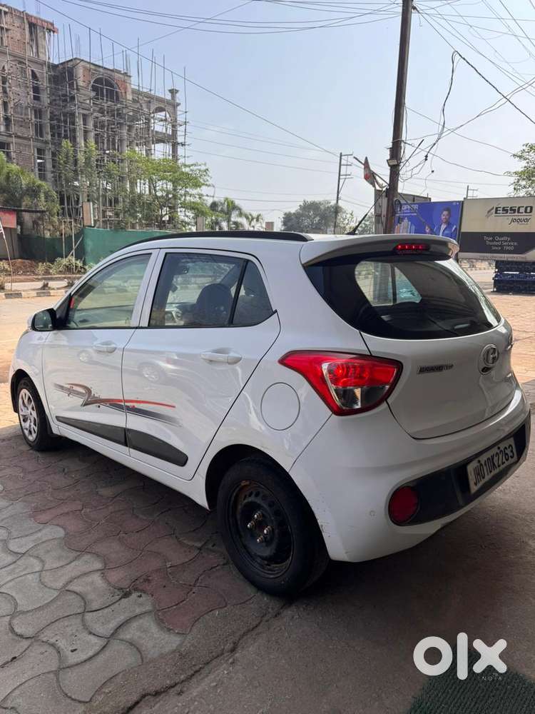 Hyundai Grand I10 1.2 Sportz At, 2019, Petrol