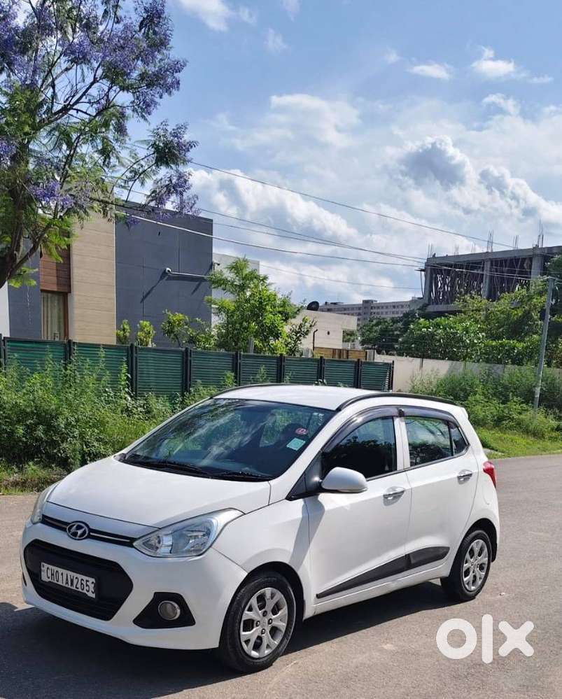 Hyundai Grand I10 Sportz, 2014, Petrol