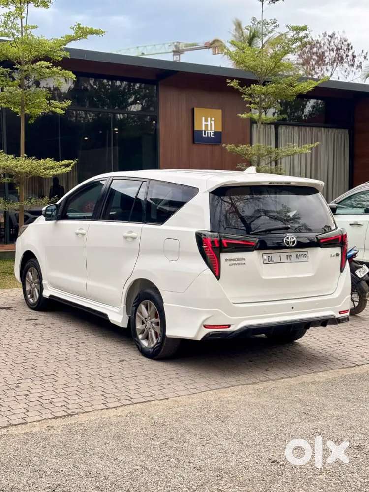 Toyota Innova Crysta 2017 Diesel 22300 Km Driven