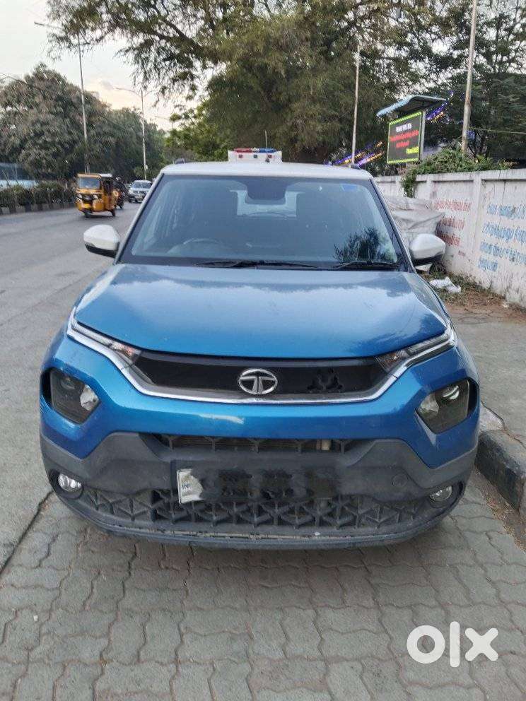 Tata Punch 1.2 Revotron Creative Amt Dual Tone, 2022, Petrol