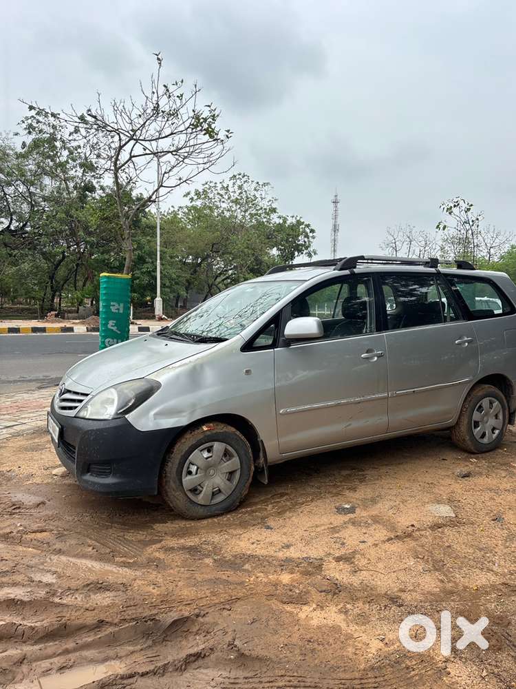 Toyota Innova 2010