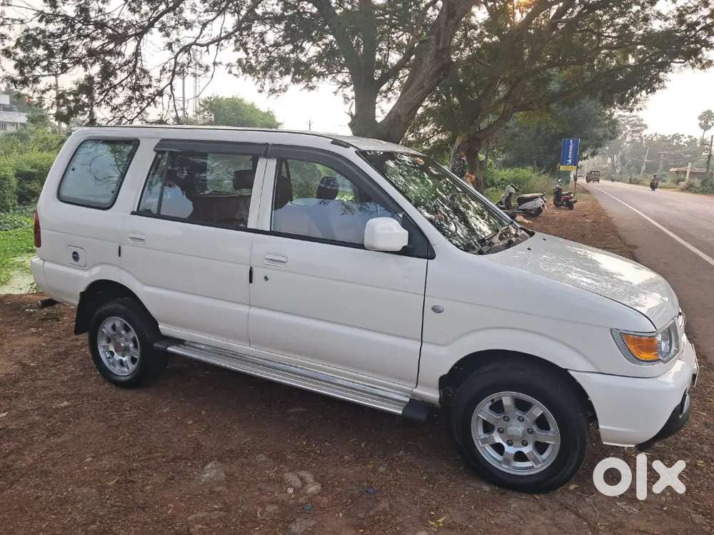 Chevrolet Tavera 2016 Diesel Well Maintained