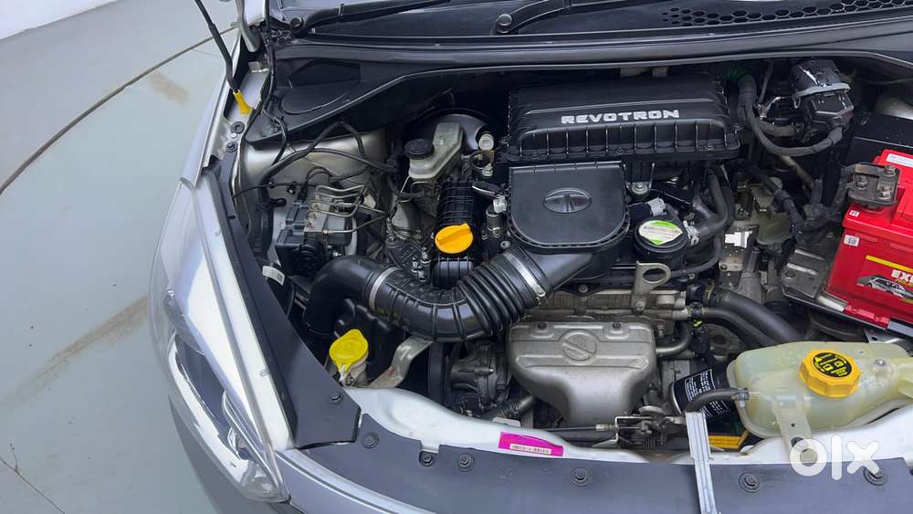 Tata Tiago Xza, 2017, Petrol