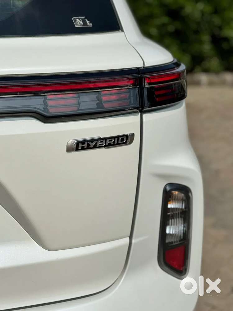 Maruti Suzuki Grand Vitara 1.5 Zeta Smart Hybrid At, 2024, Petrol