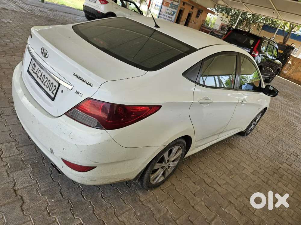 Hyundai Verna 2012 Petrol 60000 Km Driven