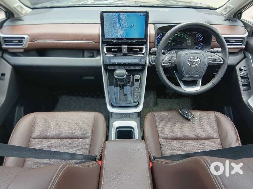 Toyota Innova Hycross 2.0 Zx (o) Hybrid 7 Str, 2023, Petrol