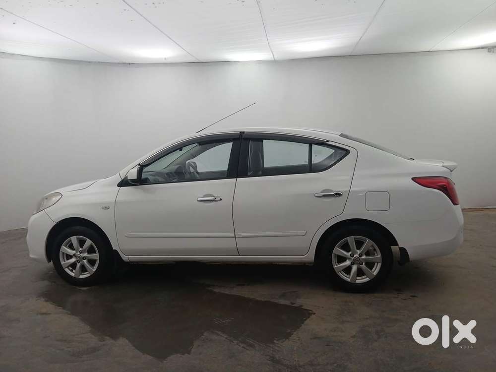 Nissan Sunny Xv, 2014, Petrol