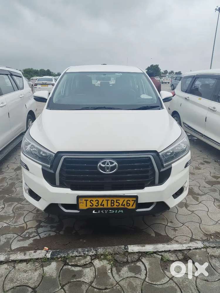 Toyota Innova Crysta Diesel Manual 2023 Variant