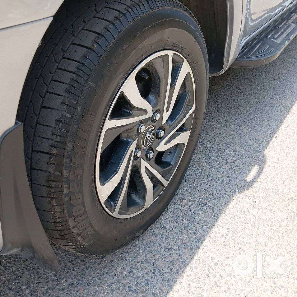 Toyota Innova Crysta 2.8 Gx At, 2021, Petrol