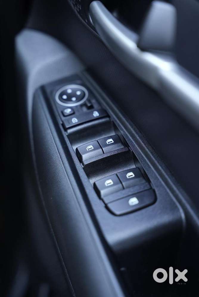 Kia Sonet 2025 Petrol Well Maintained