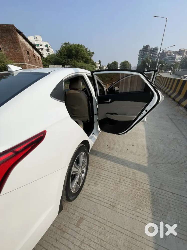 Hyundai Fluidic Verna 2017