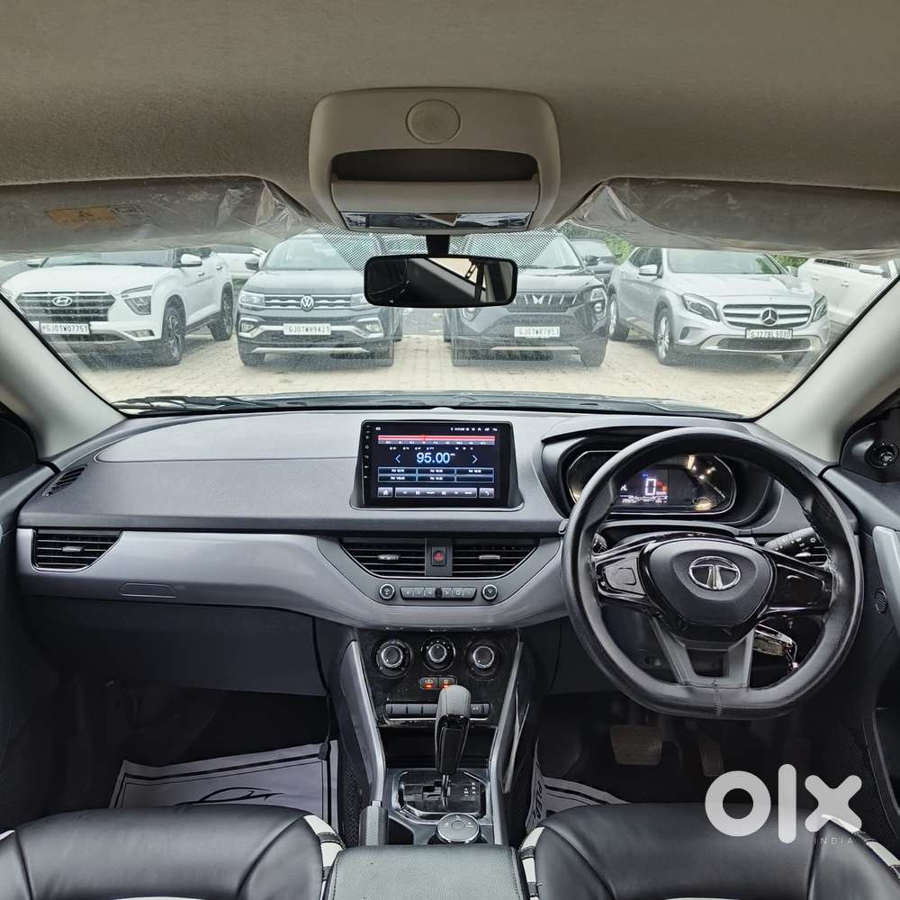 Tata Nexon 1.2 Revotron Xma Amt (s), 2023, Petrol