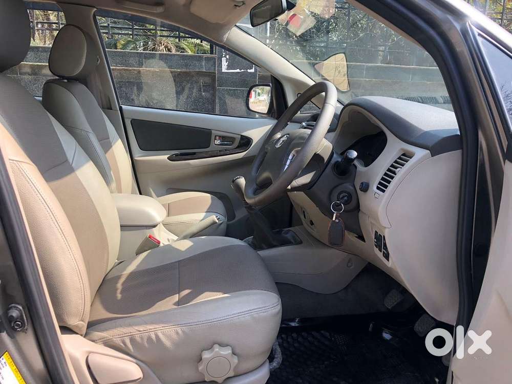 Toyota Innova 2.5 Zx 7 Str Bs-iv, 2014, Diesel