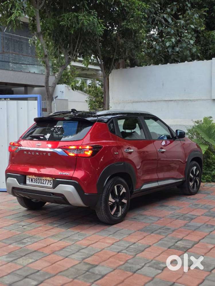 Nissan Magnite N-connecta B4d 1.0 Amt Cng, 2025, Petrol