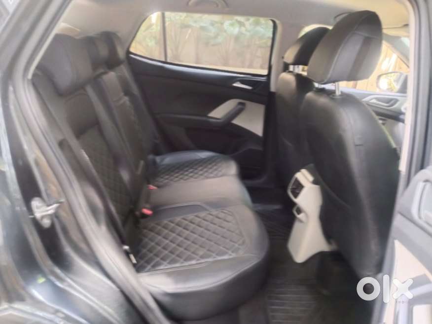 Volkswagen Taigun 1.0 Tsi Highline At, 2023, Petrol