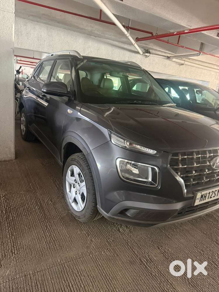 Hyundai Venue Petrol Manual 2020