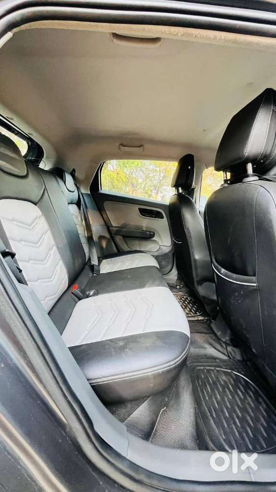 Tata Altroz, 2020, Petrol