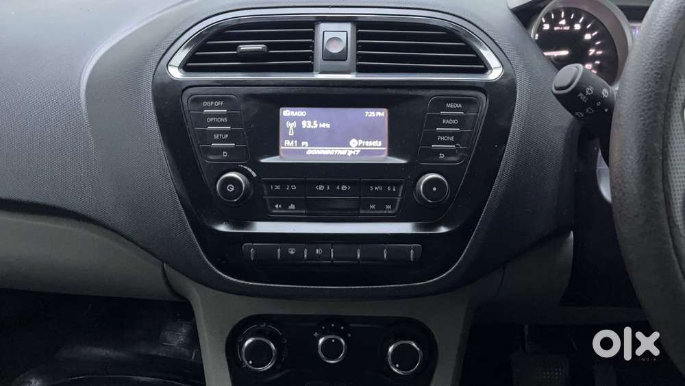 Tata Tiago Xza, 2017, Petrol