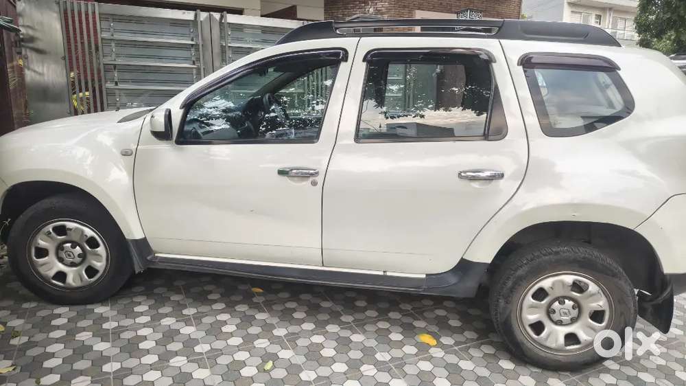 Renault Duster Car - 1st Owner Without Accident. Well Maintained.