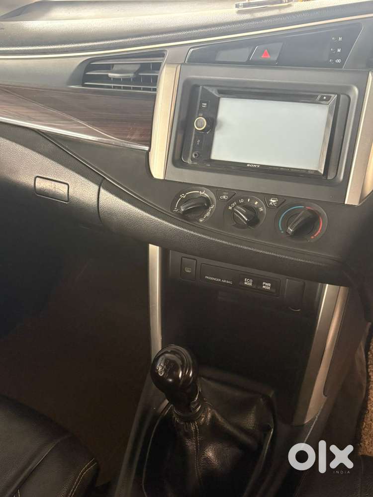 Toyota Innova Crysta 2.4 Gx Mt, 2017, Diesel