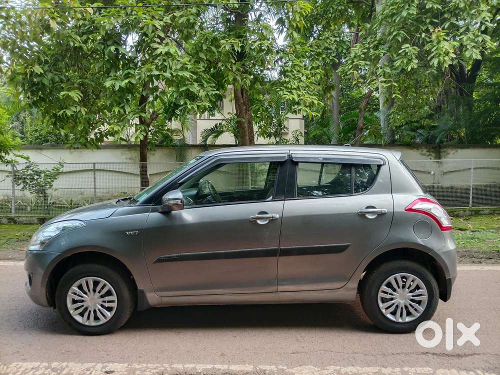 Maruti Suzuki Swift Vxi + Manual, 2014, Petrol