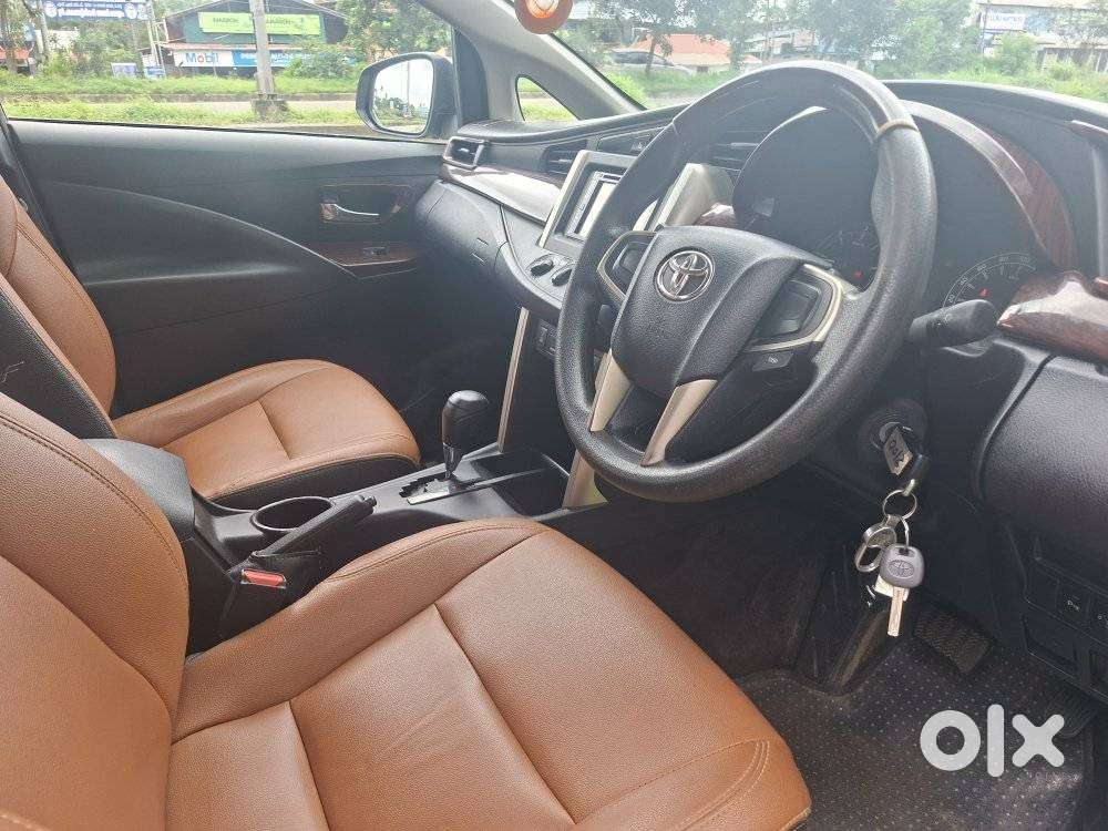 Toyota Innova Crysta 2.8 Gx At, 2017, Diesel
